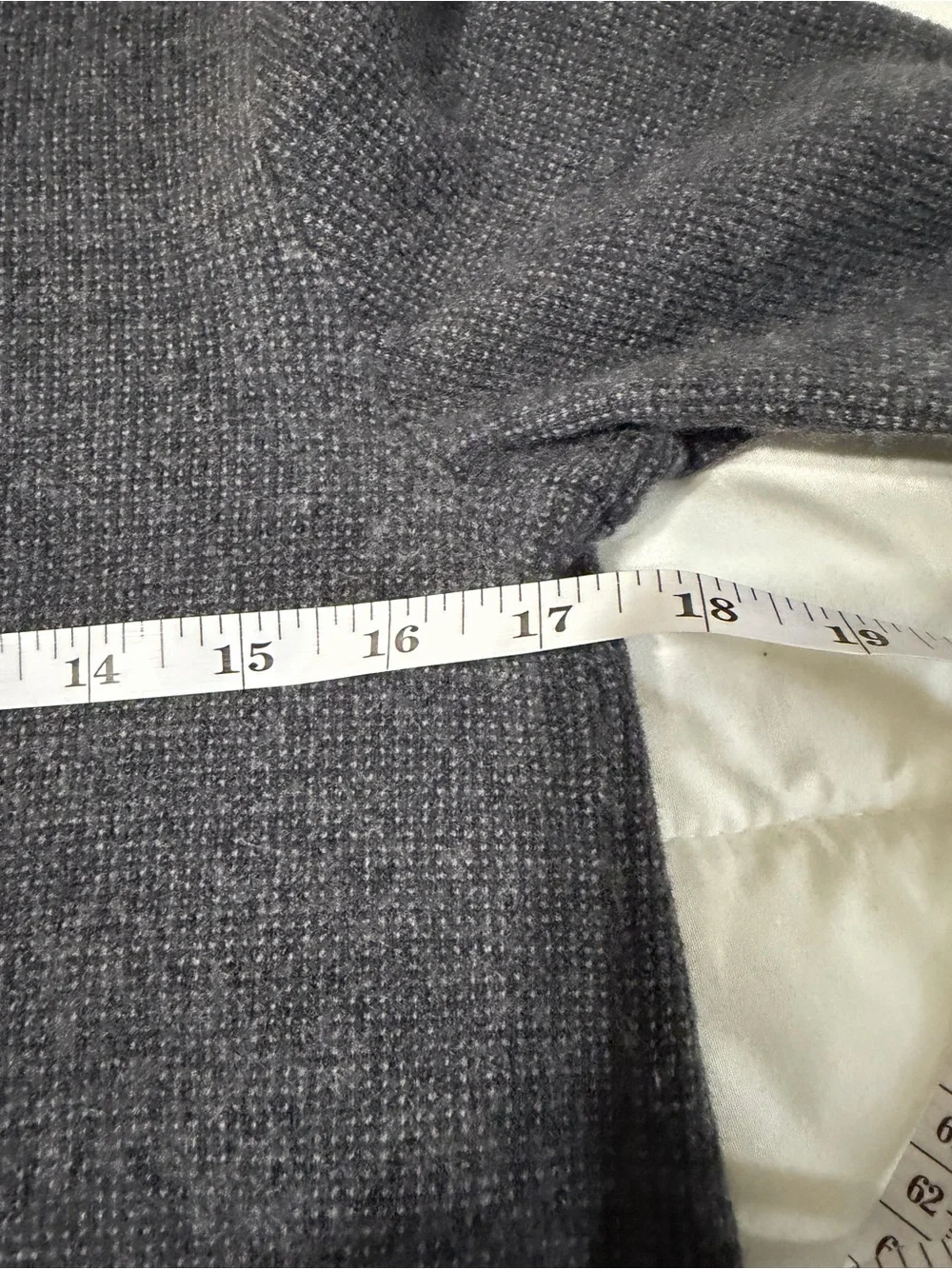 Banana Republic classic crewneck